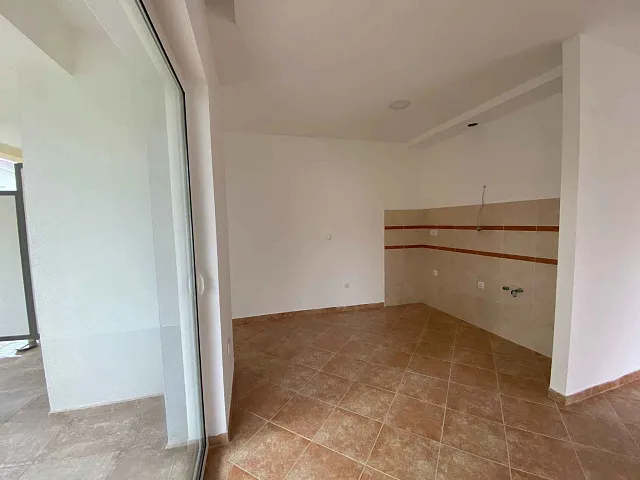 Apartments mit zwei Schlafzimmern in einem ruhigen Teil von Tivat — photo 5